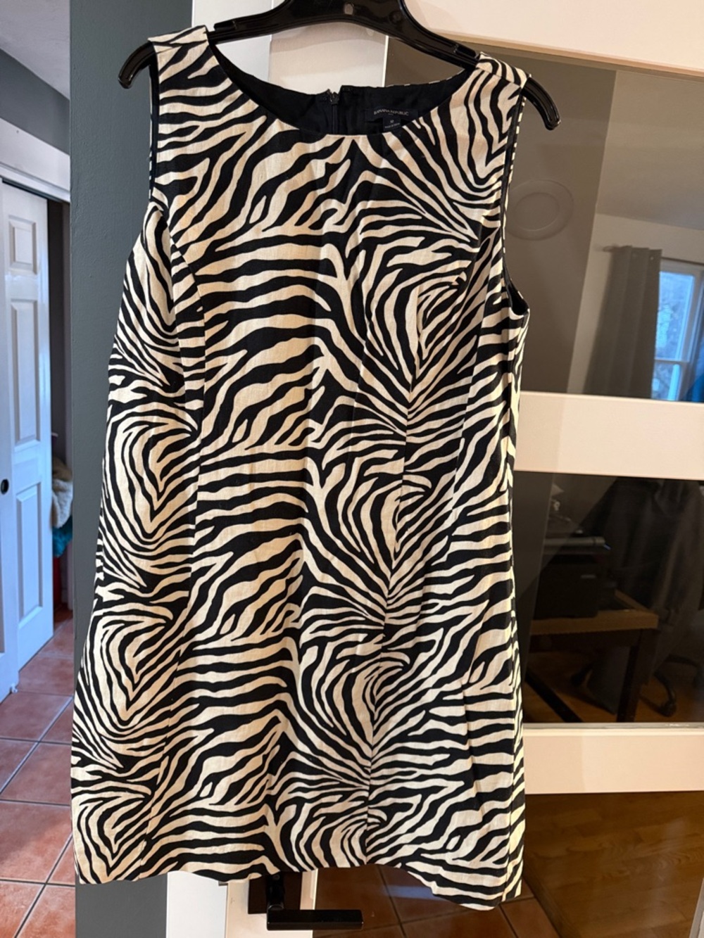 Banana Republic Linen Black & White Zebra Print Sleeveless Shift Dress